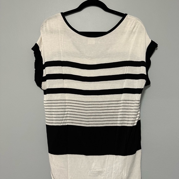 Kaileigh Black and White Striped Short Sleeve Tee - Picture 2 of 2